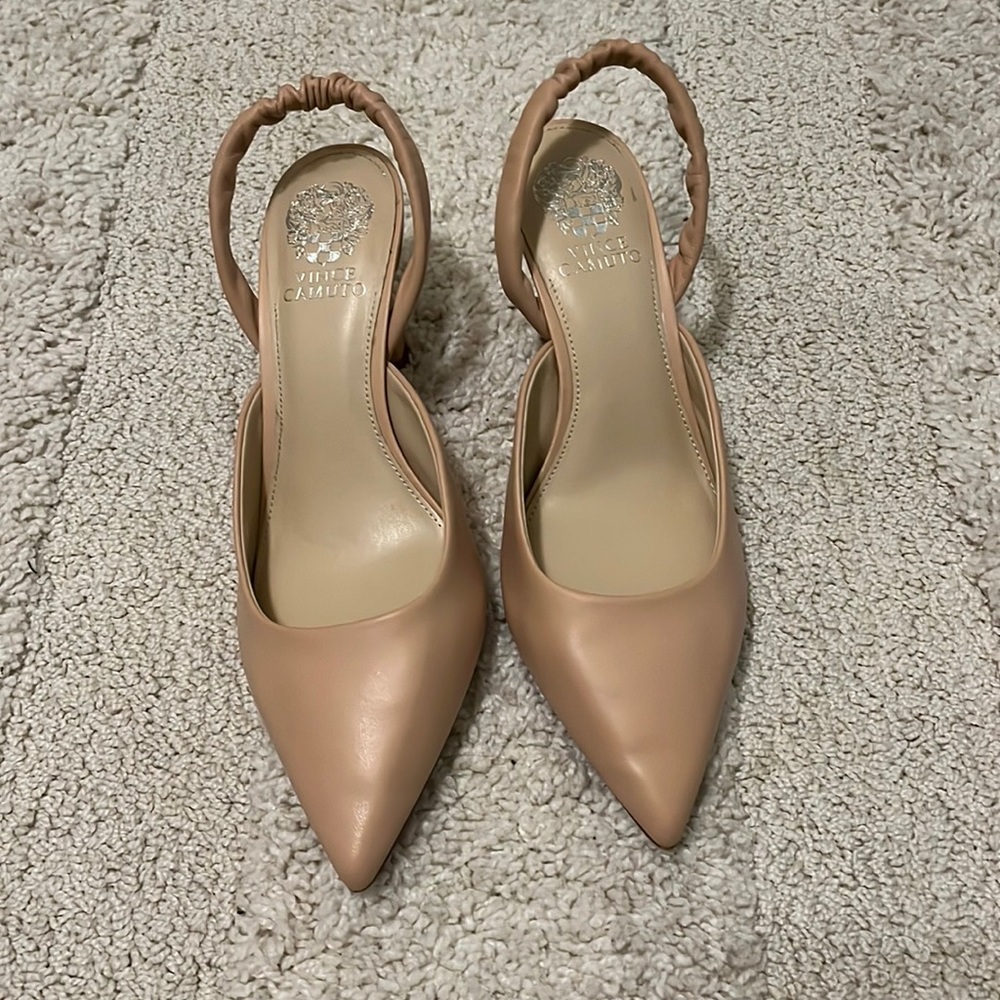 Vince Camuto nude heels